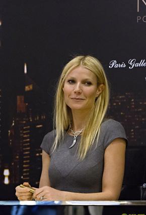 غوينيث بالترو تزور دبي